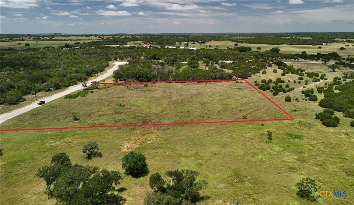 5 acres in Burnet County gallery image 3