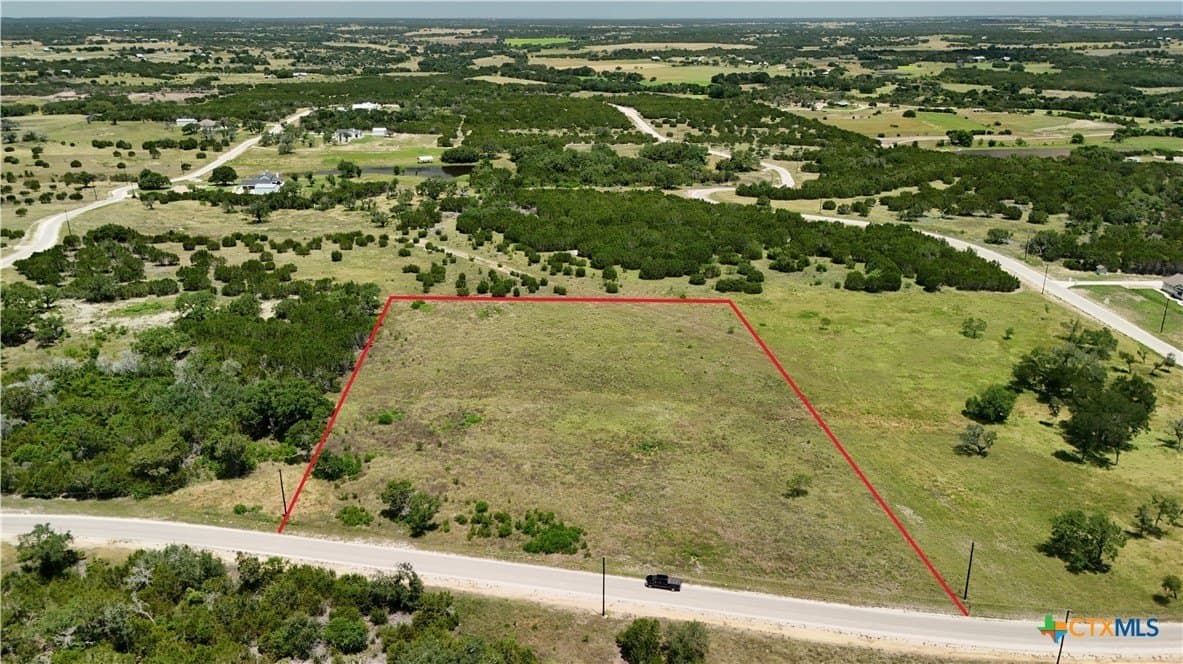 5 acres in Burnet County