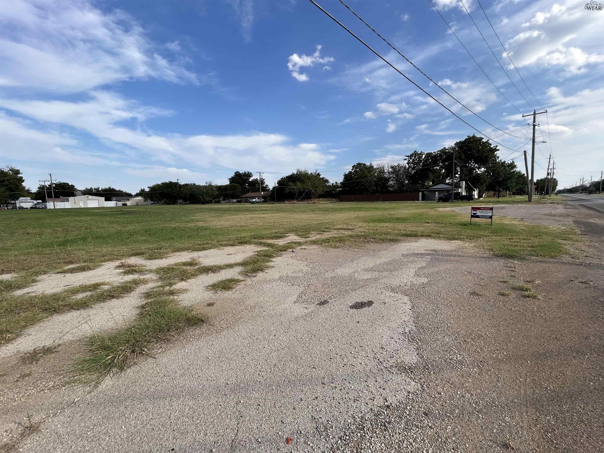 1.47 acres in Wichita County gallery image 2