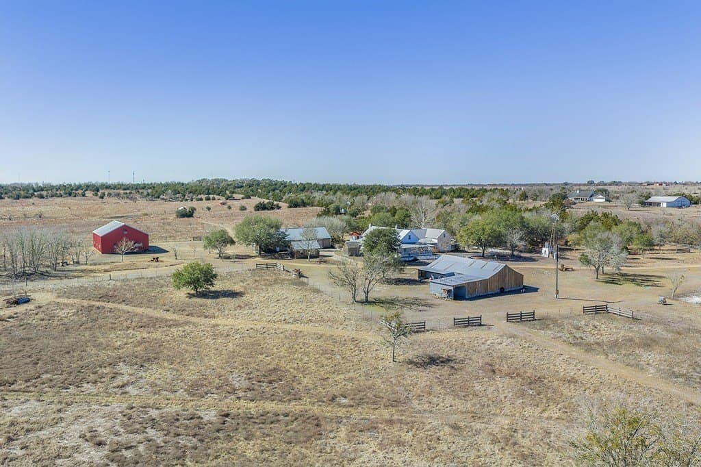 107.11 acres in Fayette County - photo 5