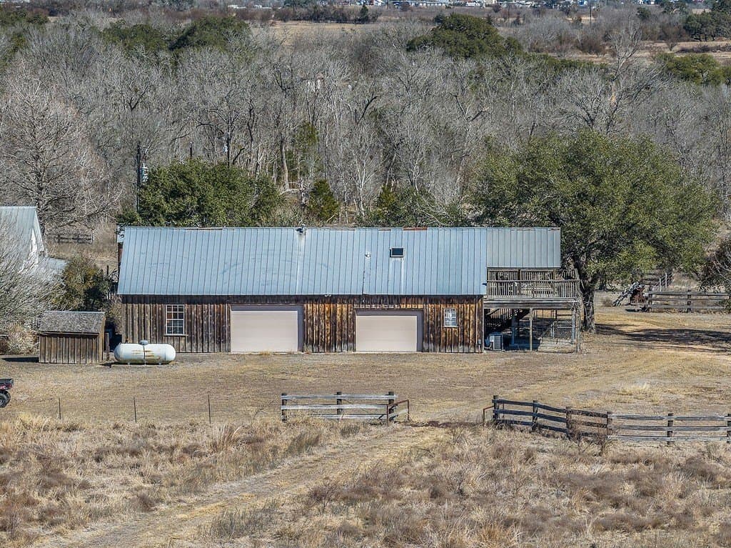 107.11 acres in Fayette County - photo 4