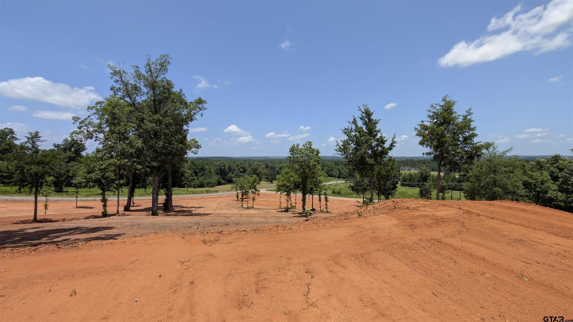 3.5 acres in Smith County