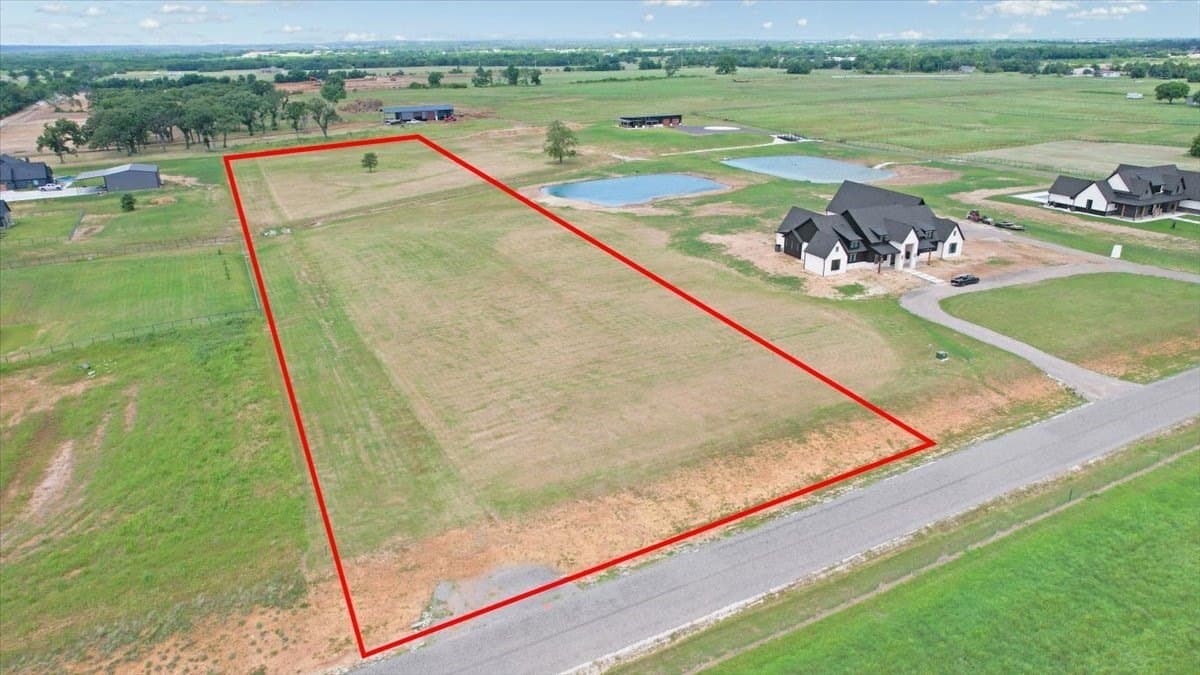 4.86 acres in Grayson County featured view