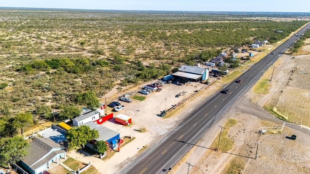 42,000 acres in Maverick County gallery image 3