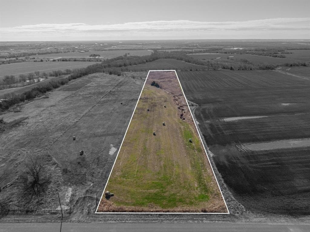 4.95 acres in Ellis County gallery image 3