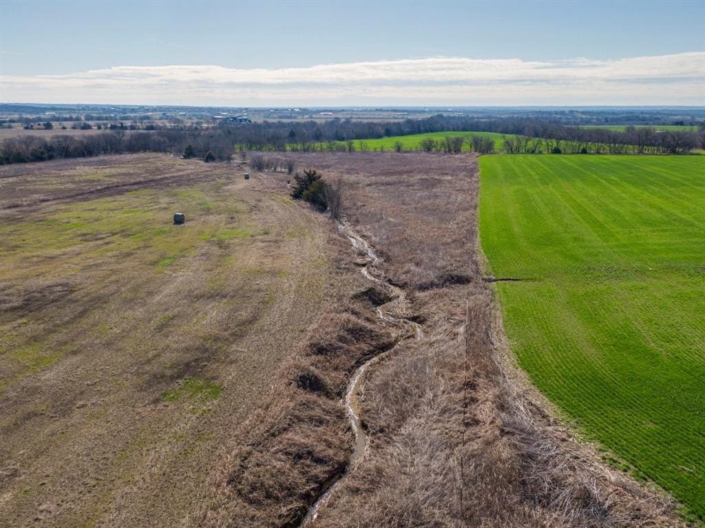 4.95 acres in Ellis County featured view