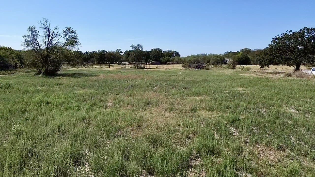4.29 acres in McLennan County - photo 8