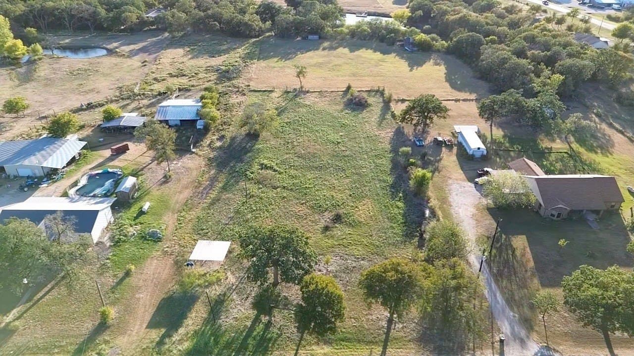 4.29 acres in McLennan County - photo 3