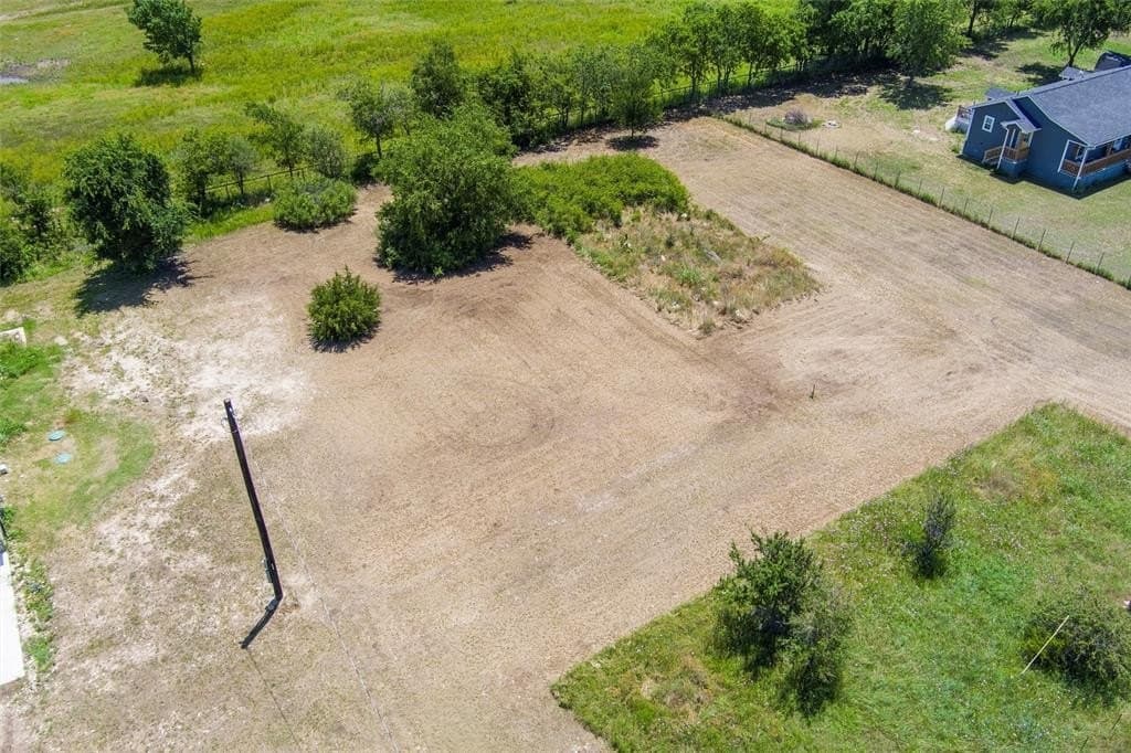 0.25 acres in Wise County gallery image 4