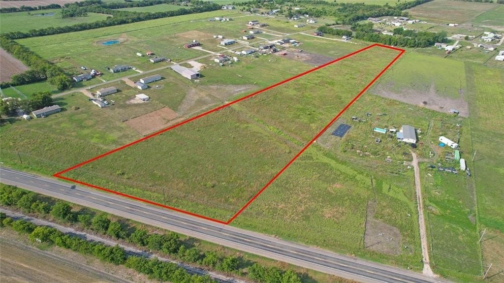 10 acres in Hunt County