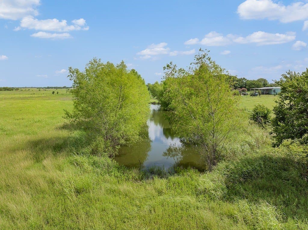 15 acres in Fayette County gallery image 2