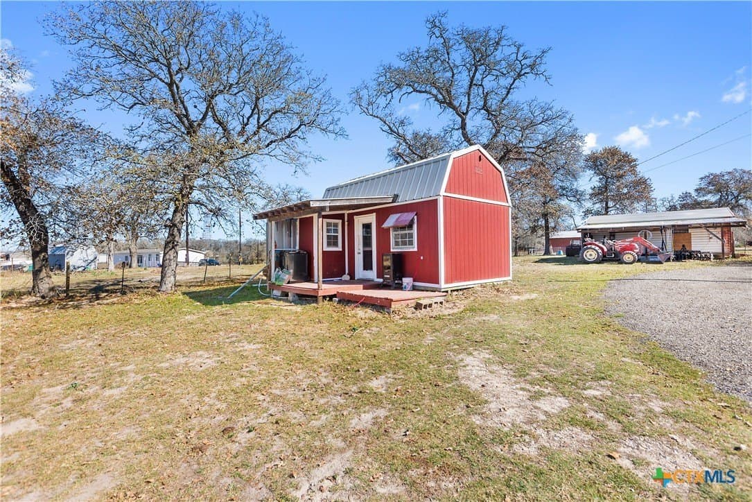 12.81 acres in Guadalupe County - photo 8