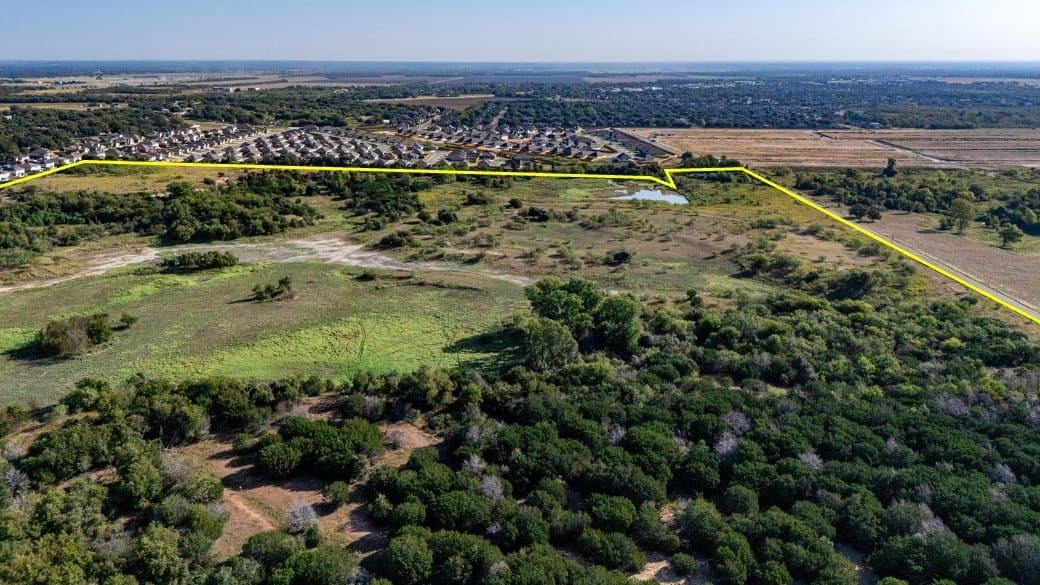 87.05 acres in McLennan County - photo 2