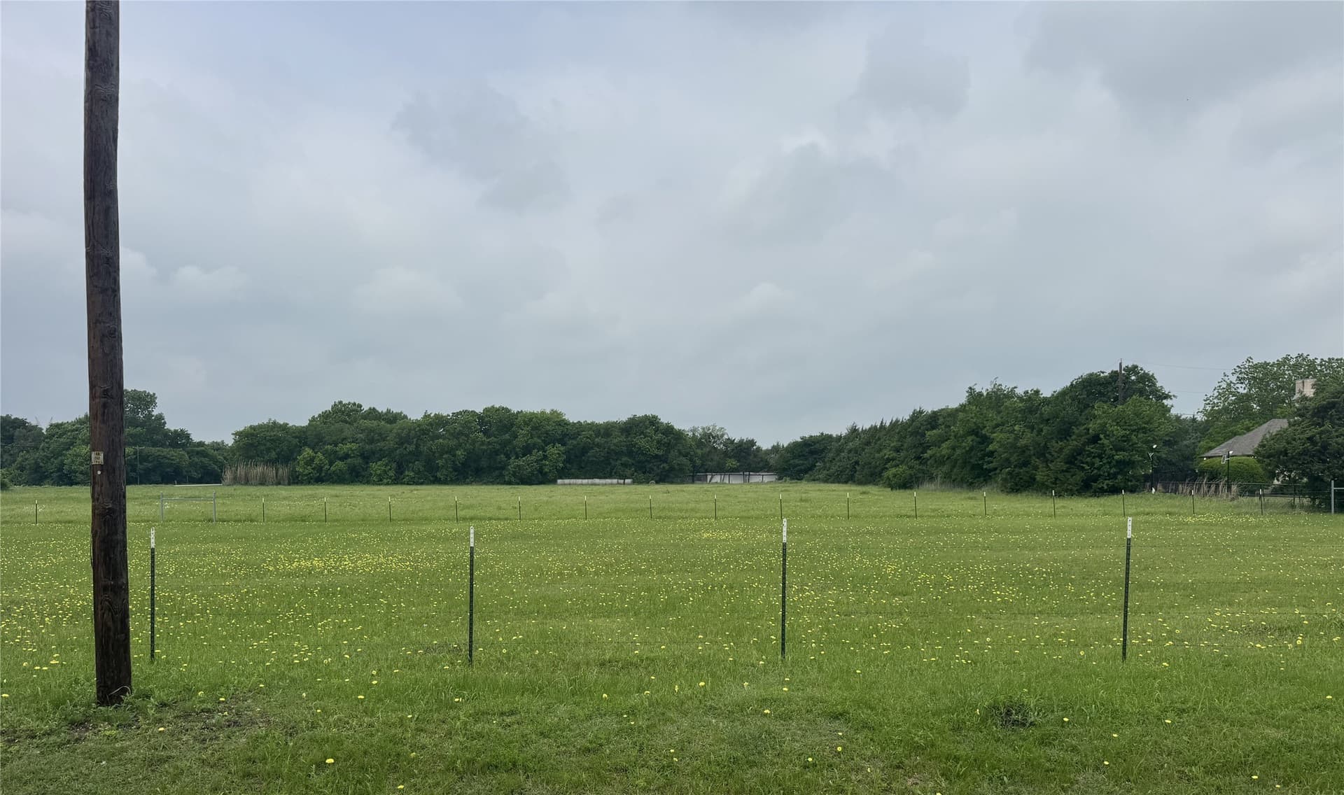 0.75 acres in Dallas County featured view