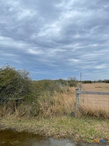1.65 acres in Victoria County gallery image 4