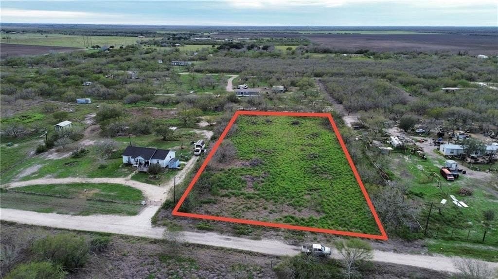 1.75 acres in Nueces County - photo 2