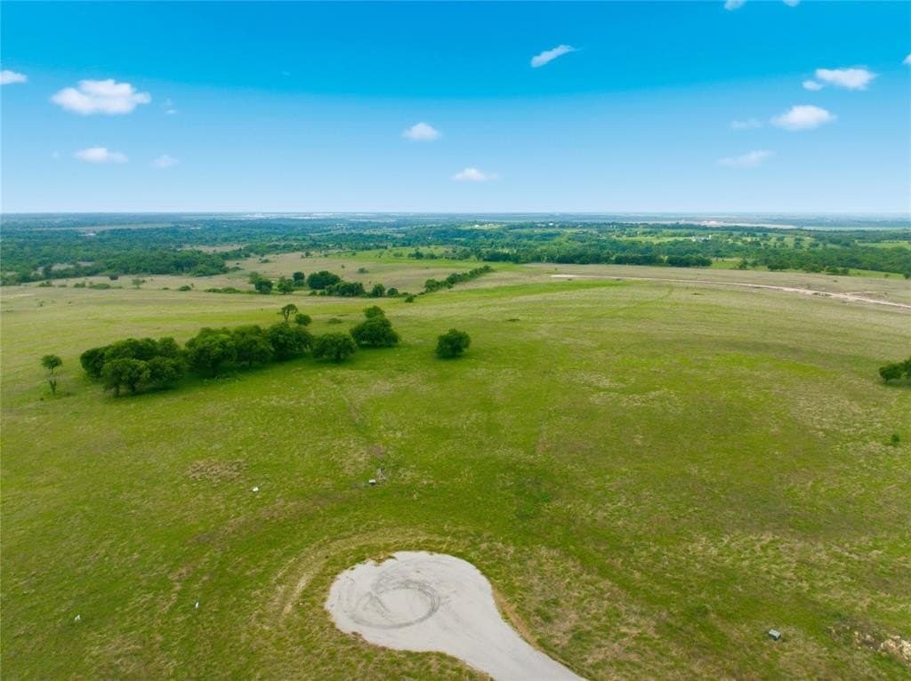 2.87 acres in Hill County gallery image 4