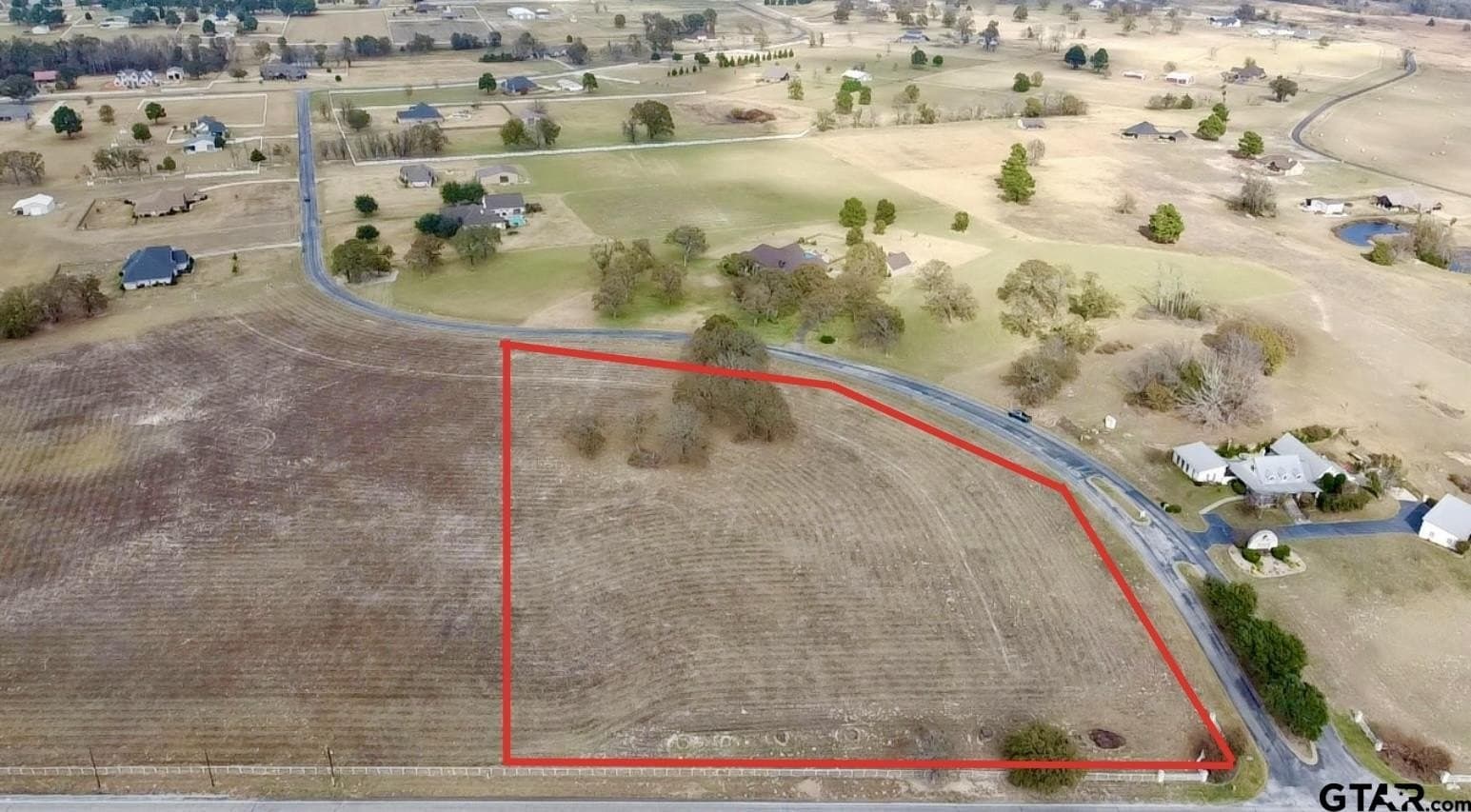 5.01 acres in Smith County