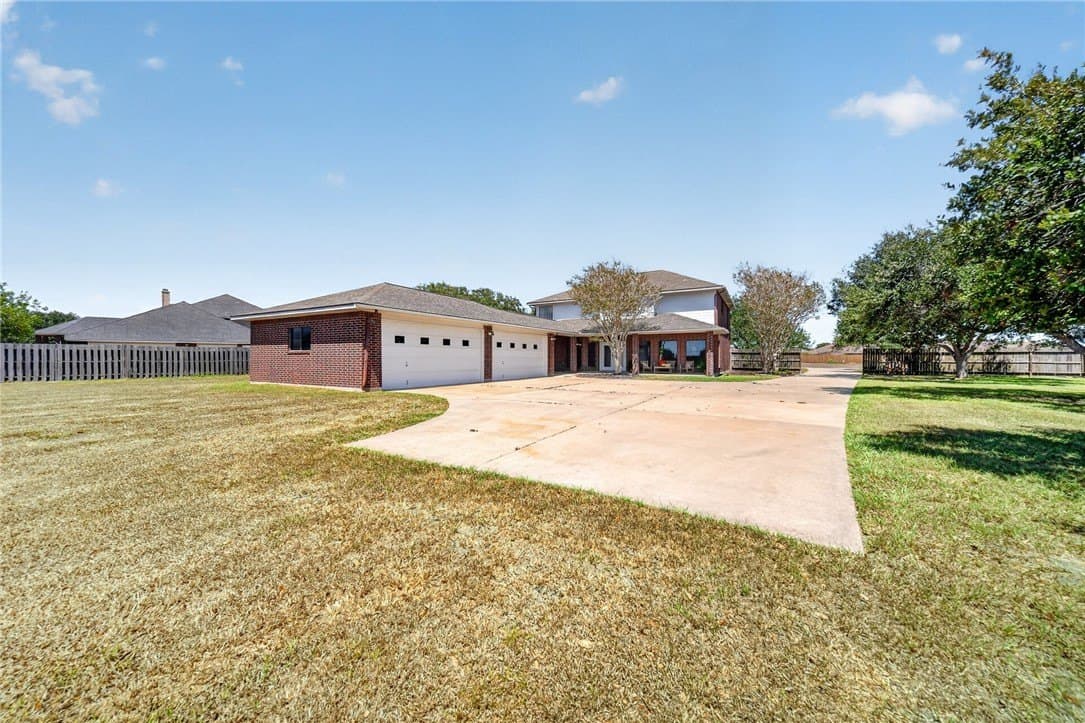 54,899 acres in Nueces County - photo 43