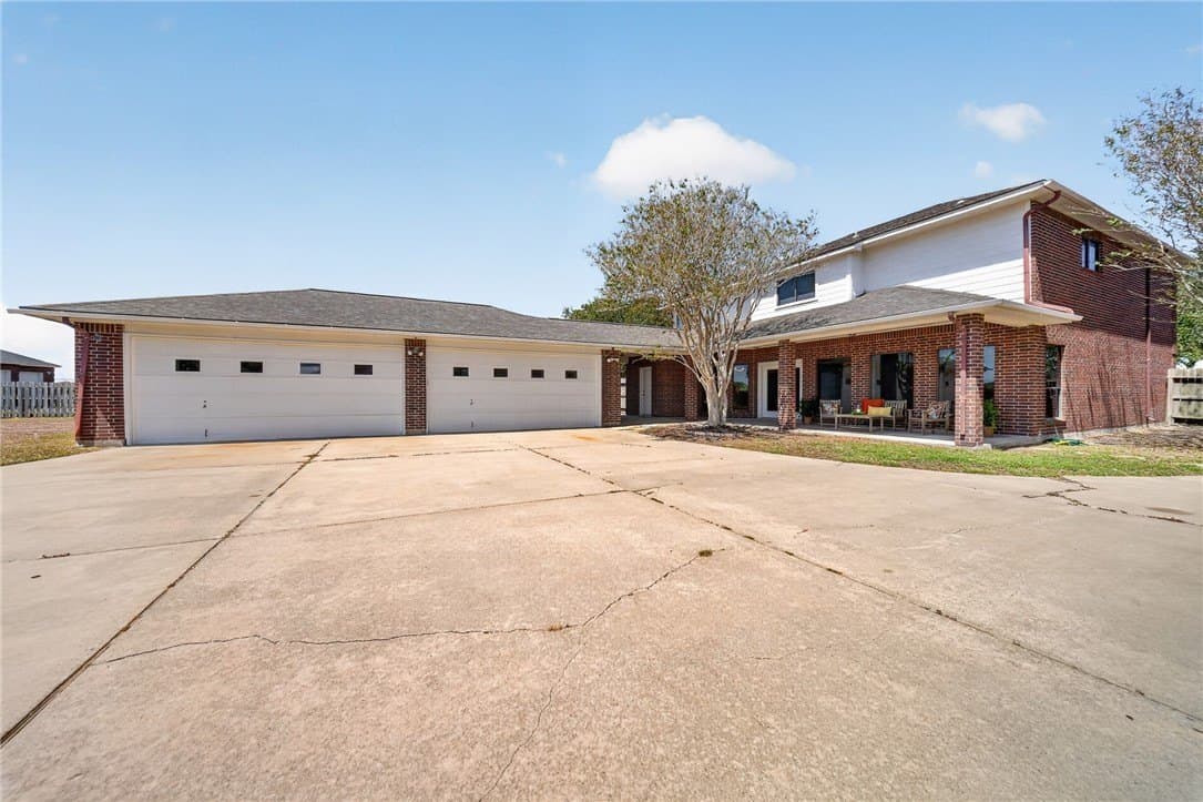 54,899 acres in Nueces County - photo 42