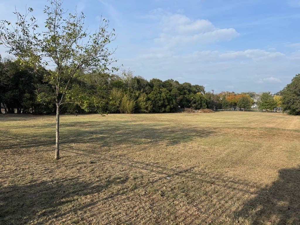 0.21 acres in Bandera County gallery image 2