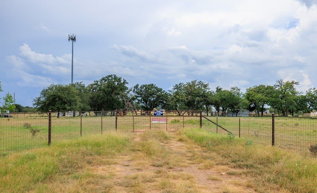53 acres in Gillespie County - photo 23