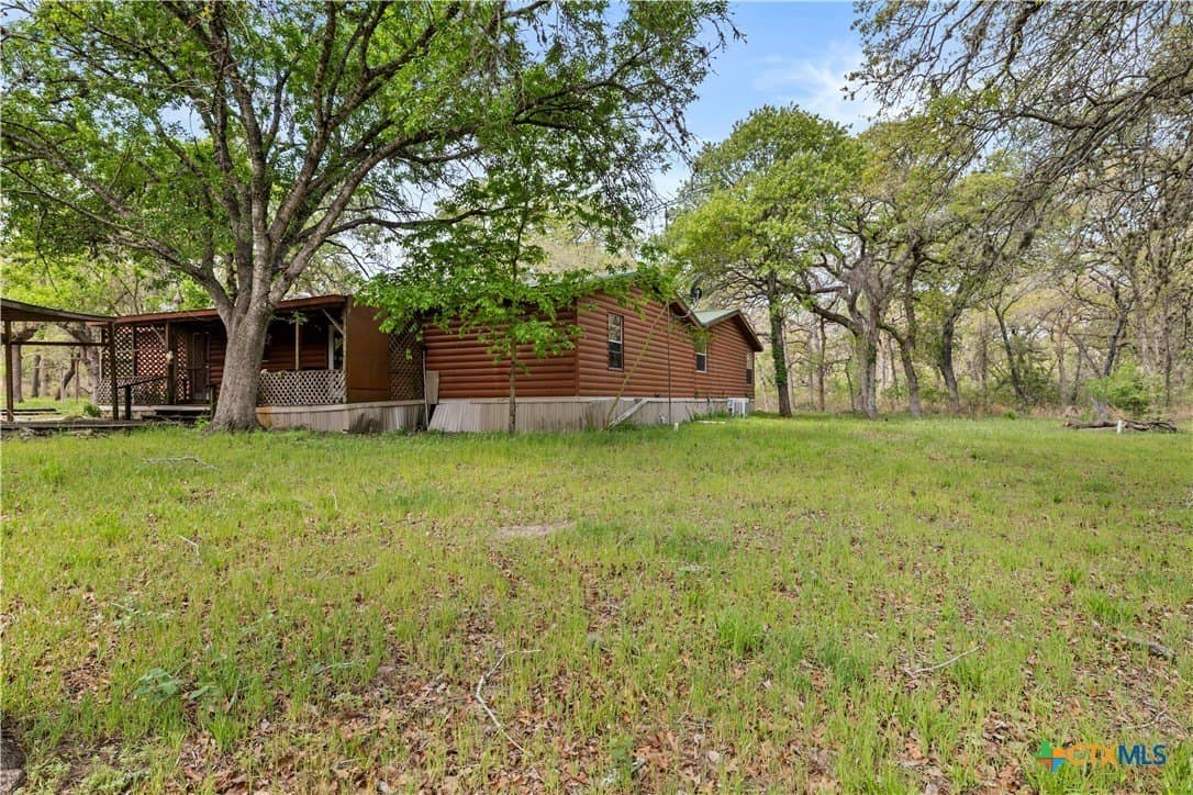 10 acres in Guadalupe County gallery image 2