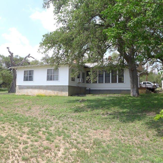 10 acres in Kendall County gallery image 4