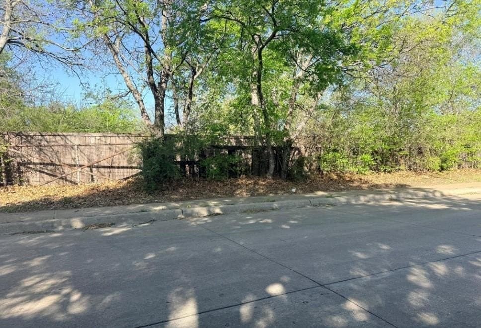 0.24 acres in Tarrant County gallery image 2