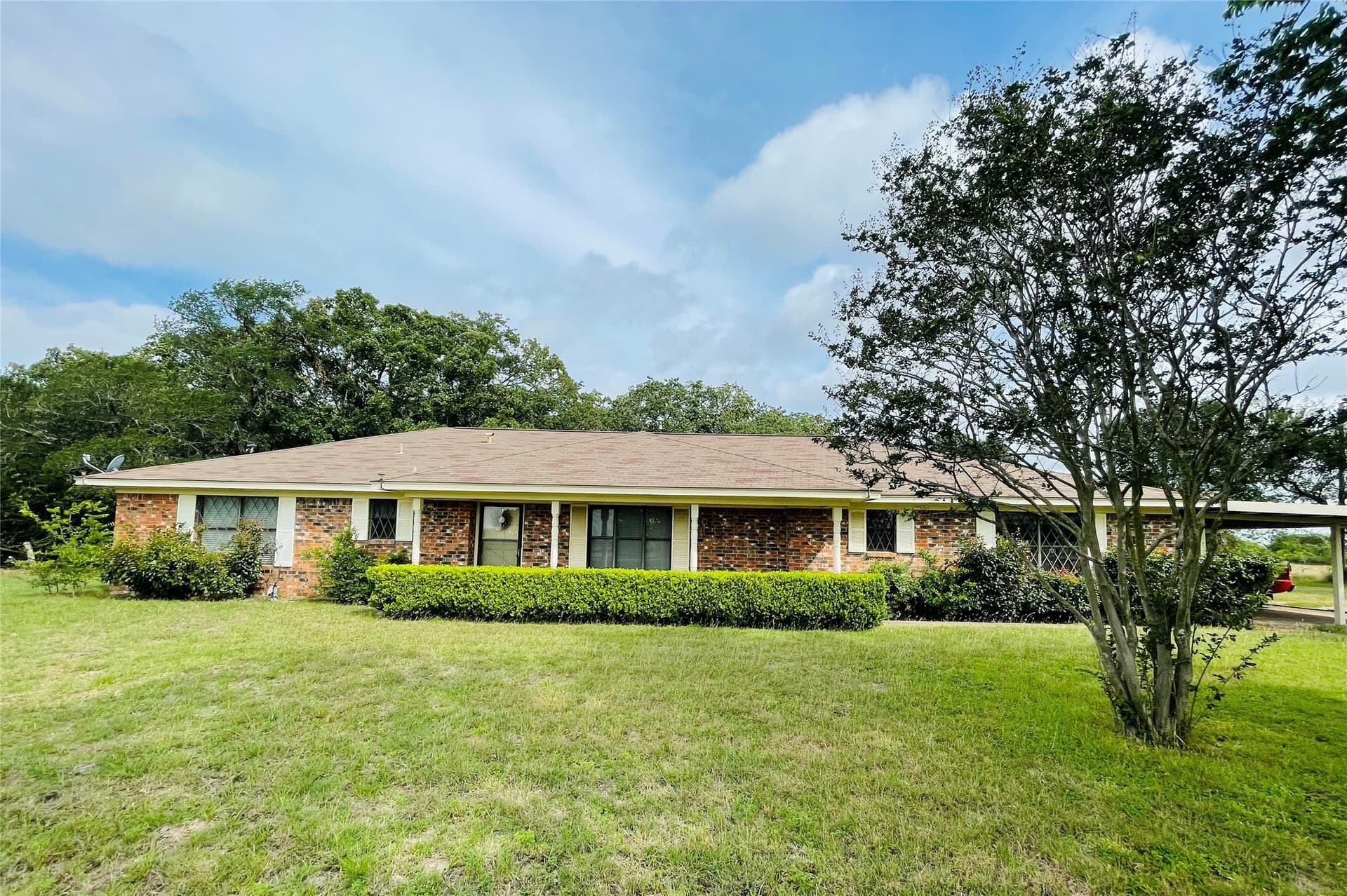 19.84 acres in Navarro County