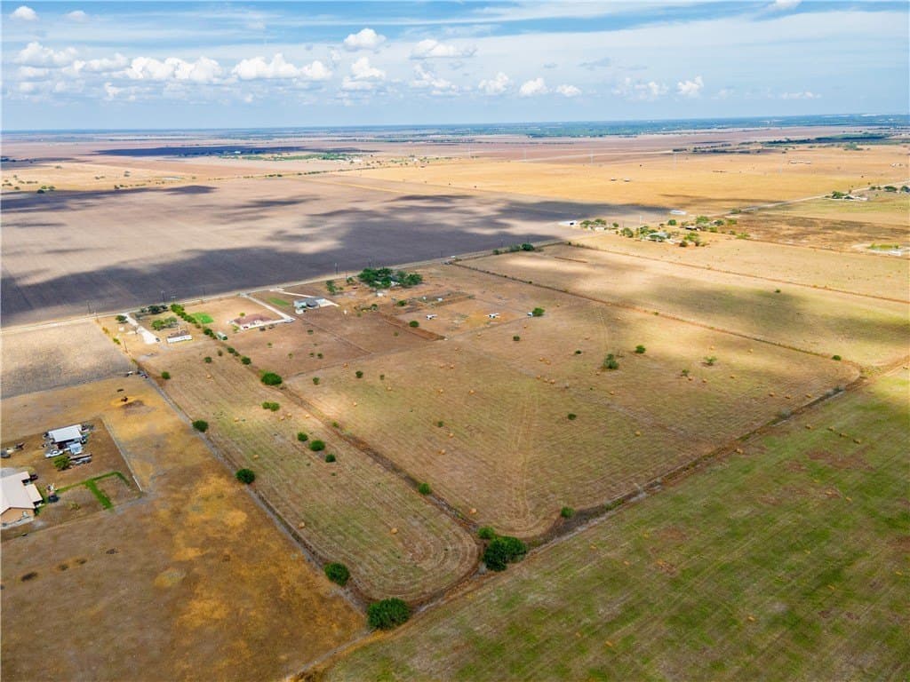 13.03 acres in San Patricio County - photo 17