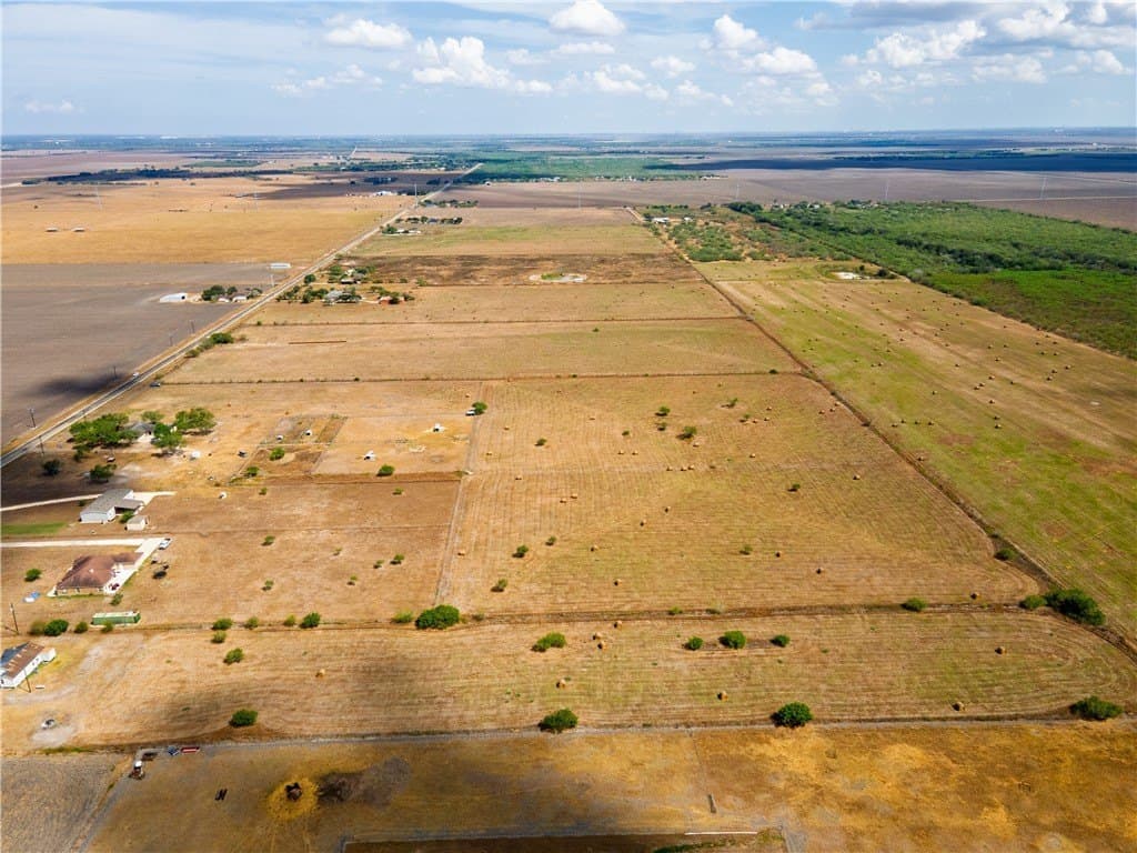 13.03 acres in San Patricio County - photo 18
