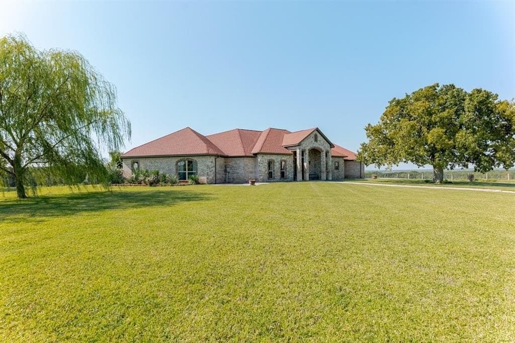 10 acres in Wise County