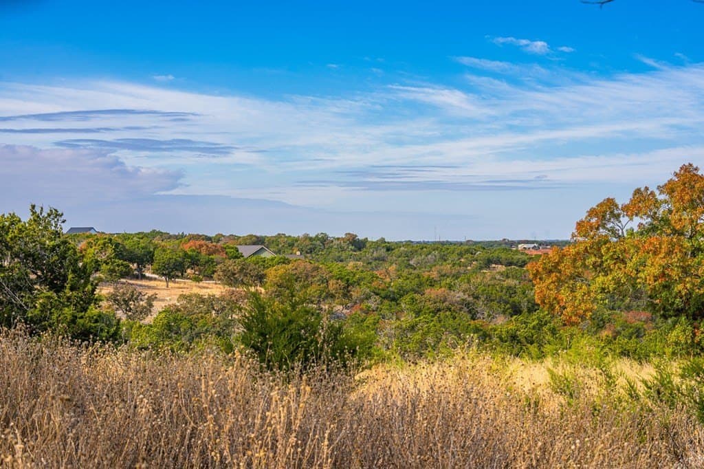 1.24 acres in Kerr County gallery image 3