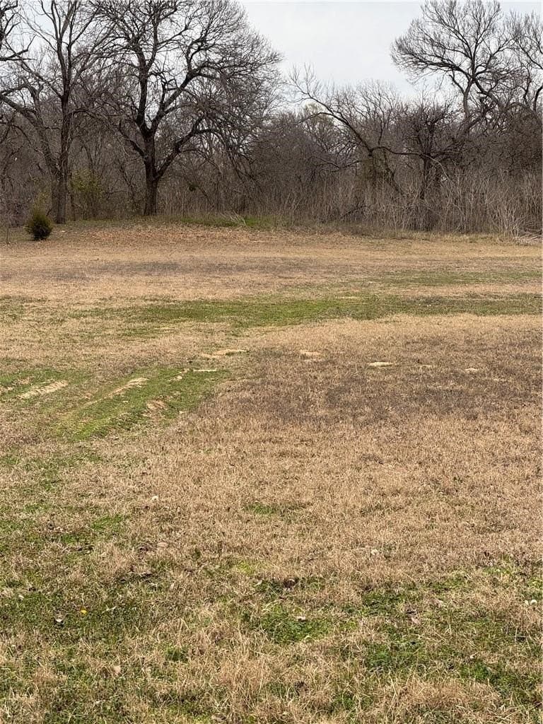 1.87 acres in McLennan County - photo 8