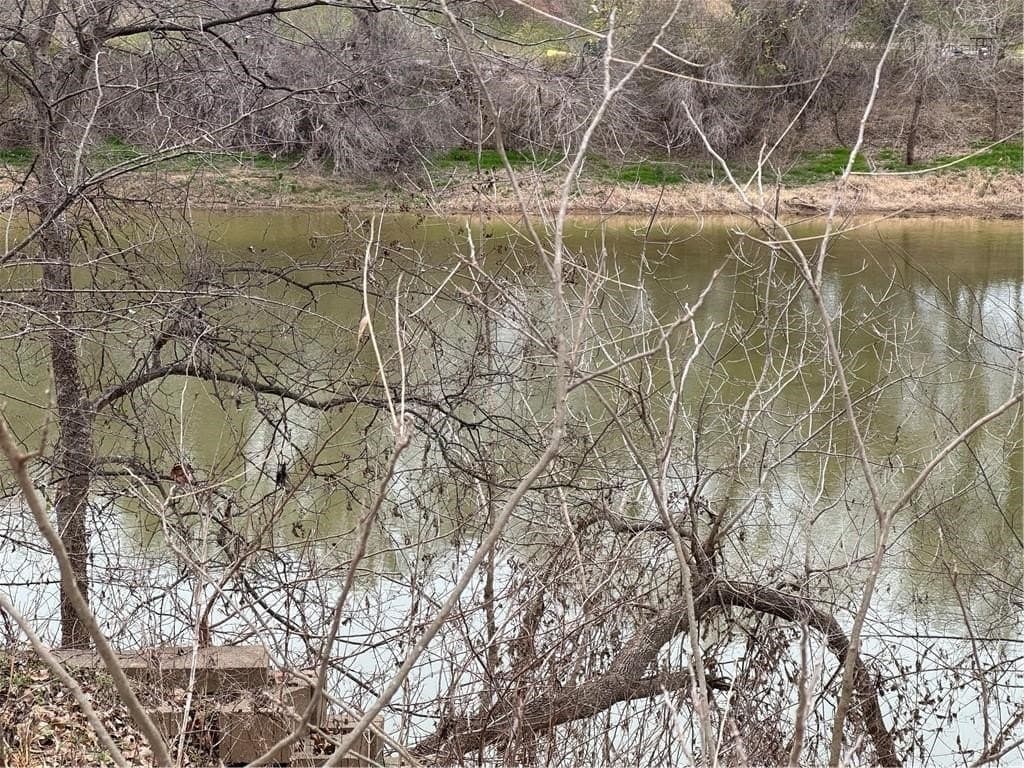 1.87 acres in McLennan County - photo 4