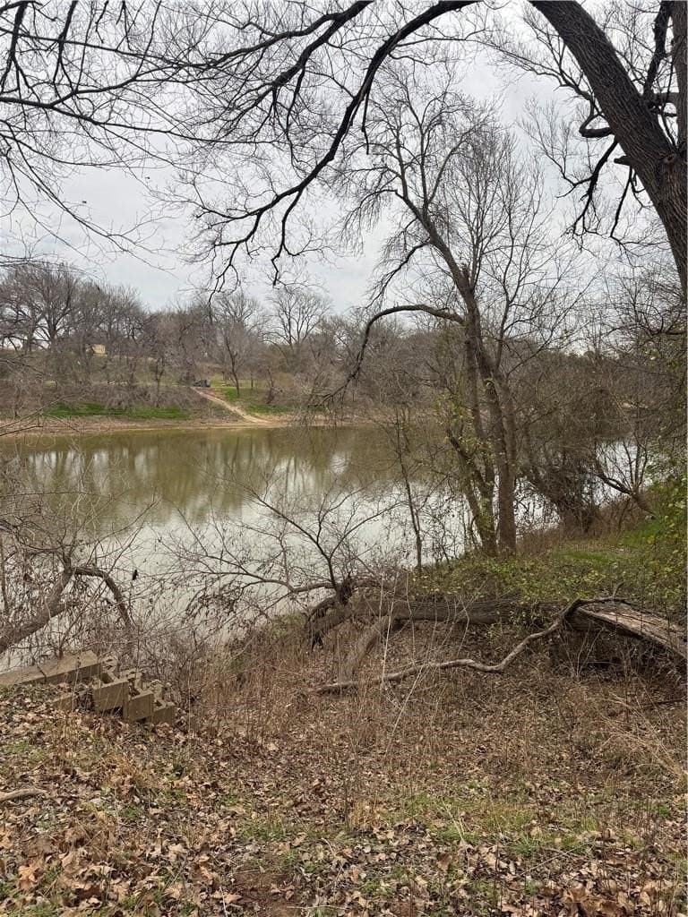 1.87 acres in McLennan County - photo 2