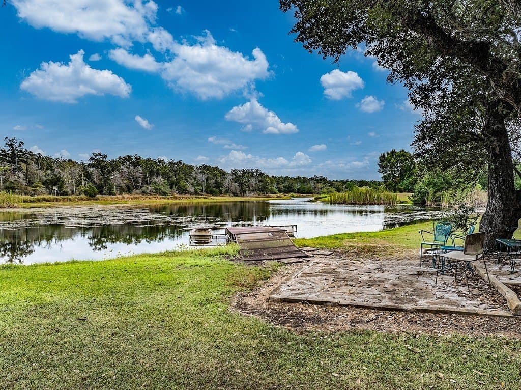 13.83 acres in Fayette County gallery image 3