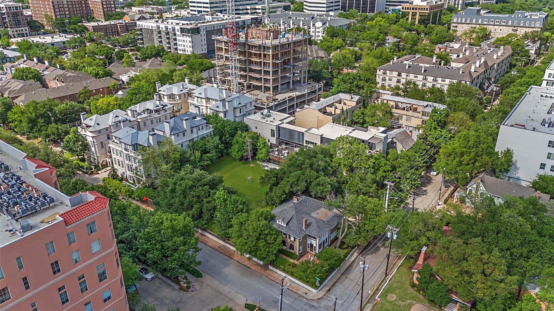 0.9 acres in Dallas County gallery image 3
