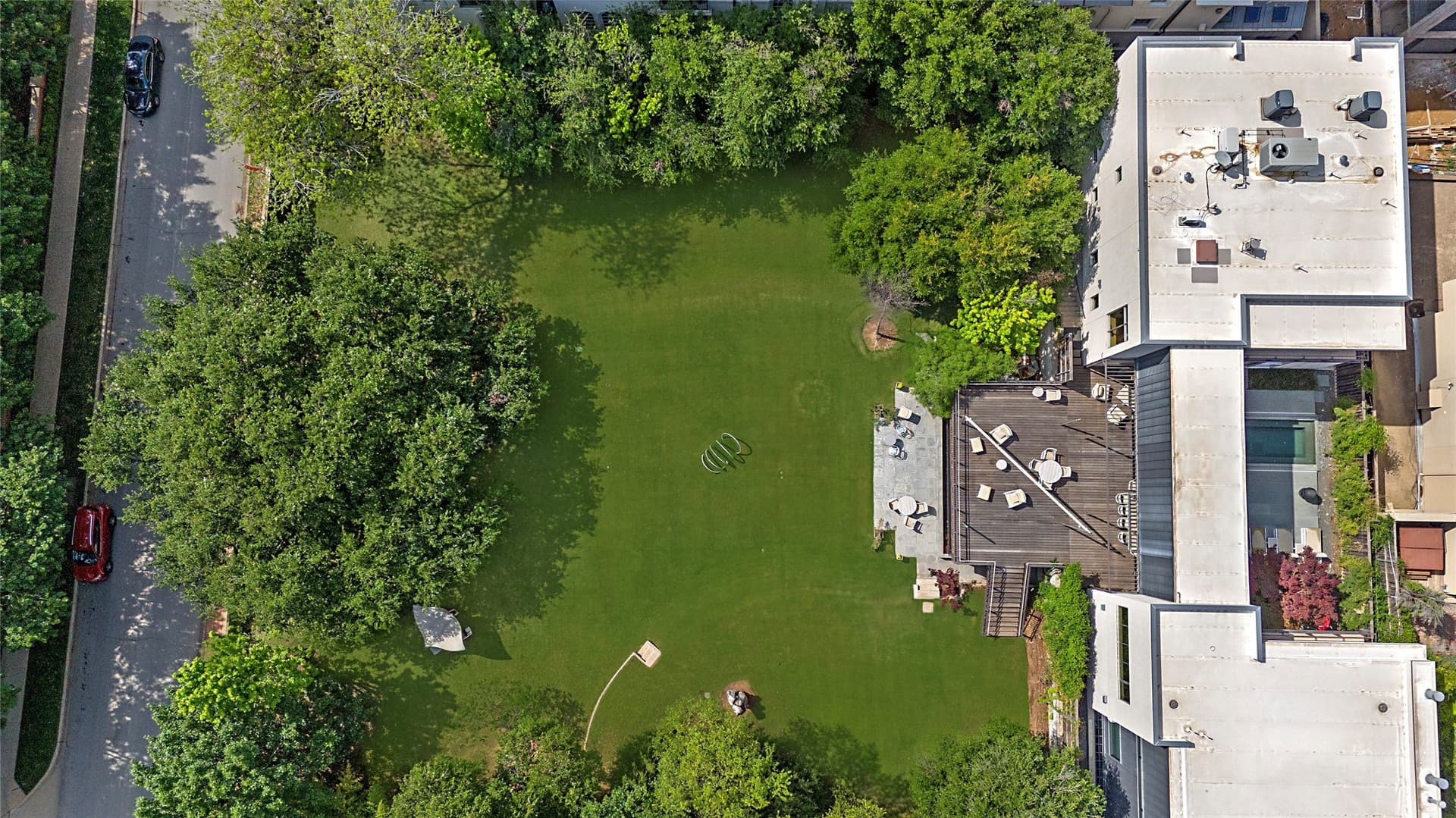 0.9 acres in Dallas County gallery image 4