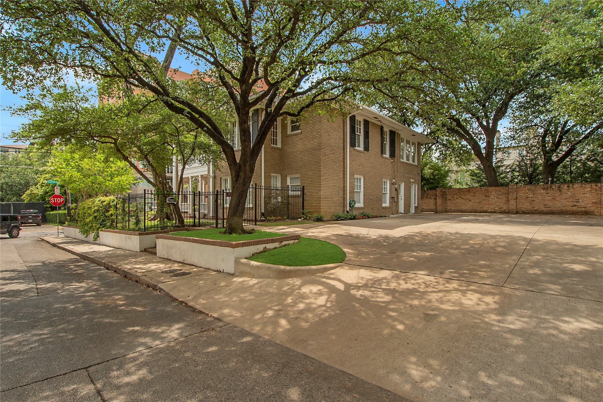 0.9 acres in Dallas County - photo 28