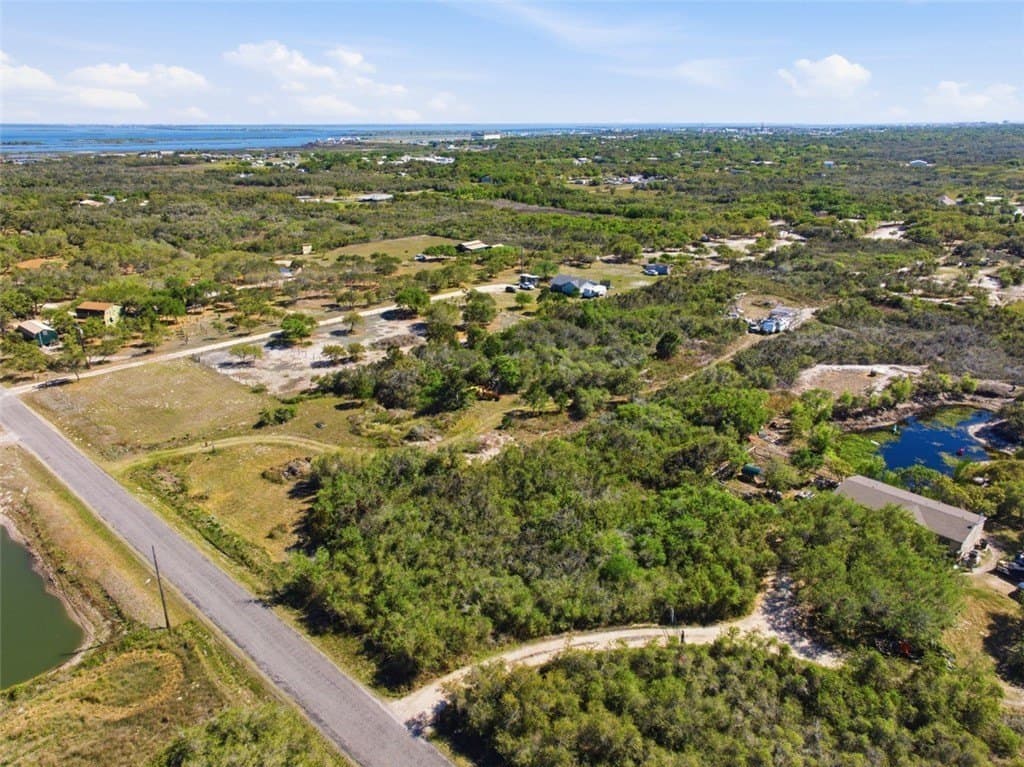 2.42 acres in Aransas County gallery image 3