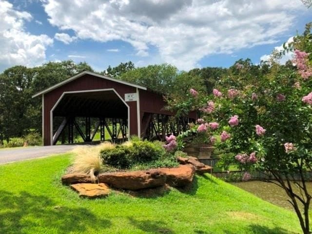 0.53 acres in Henderson County - photo 15