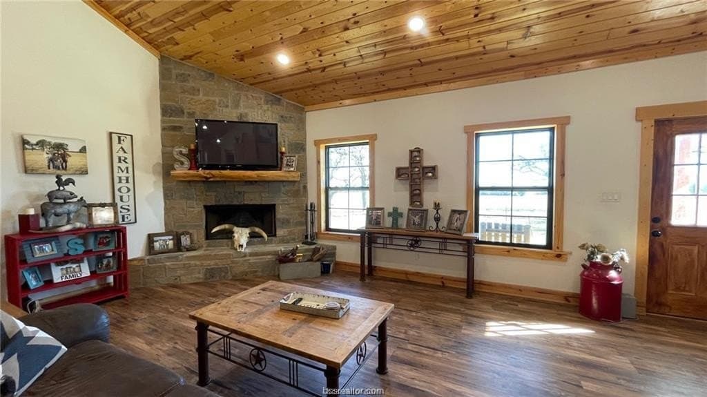 18.7 acres in Milam County featured view
