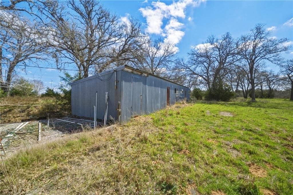 116.31 acres in Robertson County gallery image 4