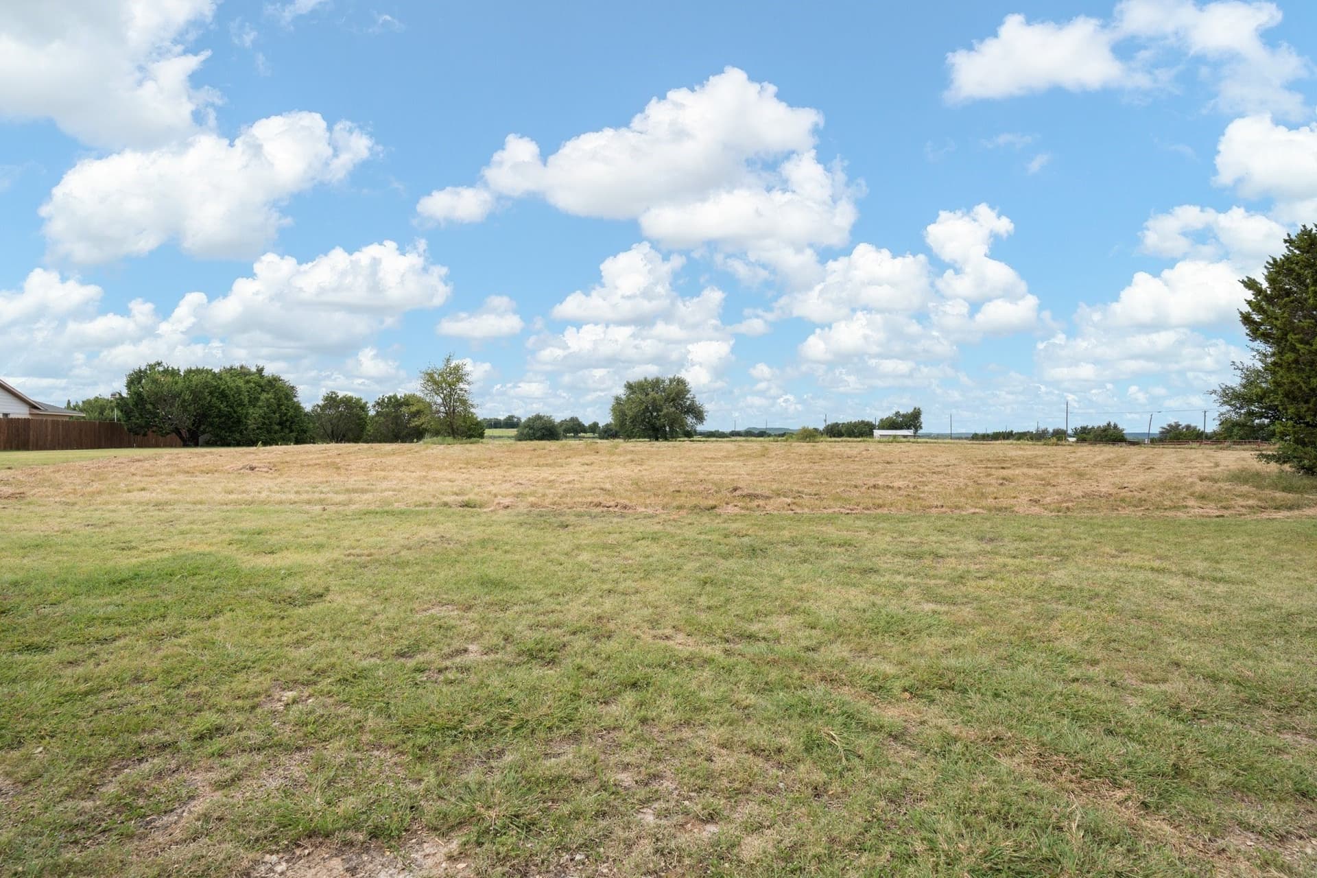 1.99 acres in Somervell County gallery image 4
