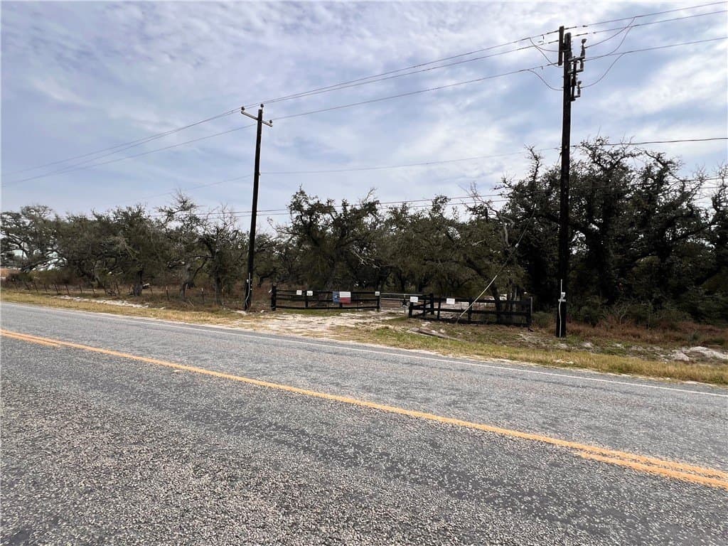 10.26 acres in Aransas County gallery image 3