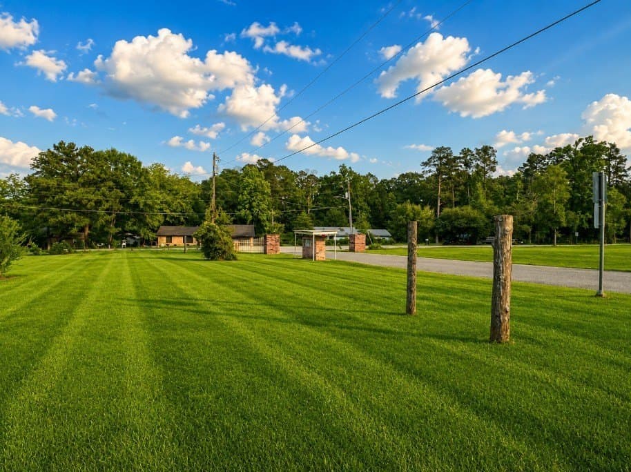 1.05 acres in Texas County gallery image 3