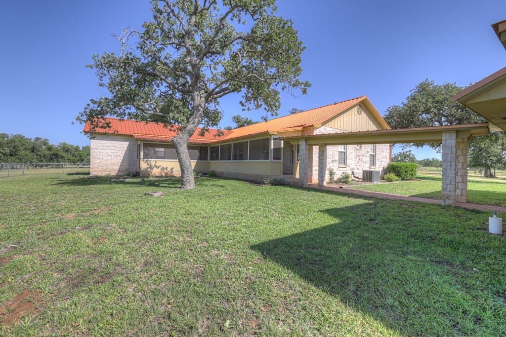 20 acres in Gillespie County - photo 23