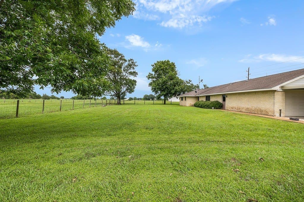 4 acres in Wharton County gallery image 4
